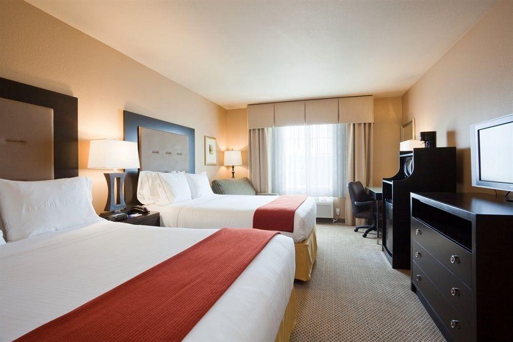 Holiday Inn Express Hotels & Suites Cuero By Ihg Ngoại thất bức ảnh